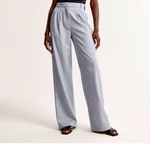 Abercrombie & Fitch Light Gray Women's Trousers